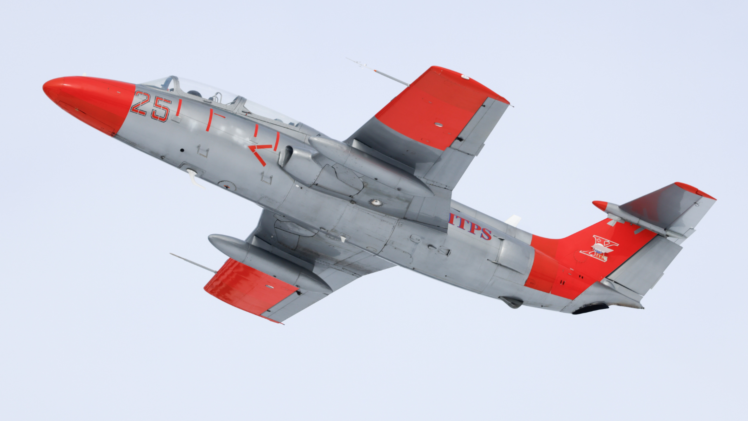 Aero L-29 Delfin, International Test Pilots School (ITPS Canada)